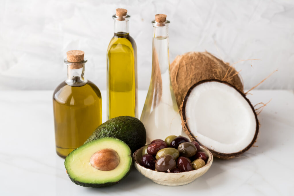 Avocado Vs. Olive Oil: Differences Between Avocado and Olive Oil